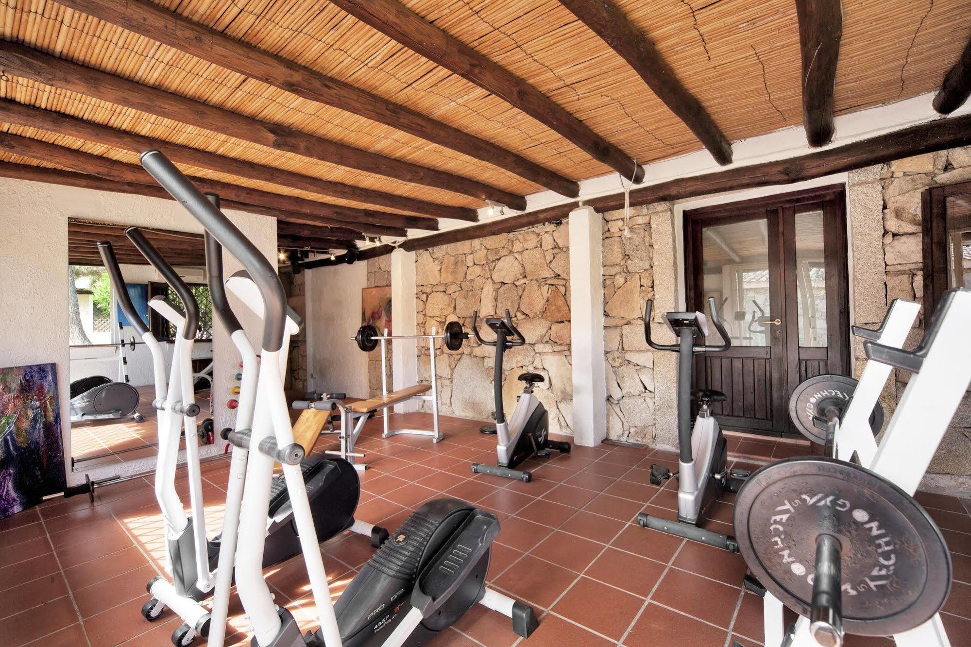 Colonna Country Club Hotel
